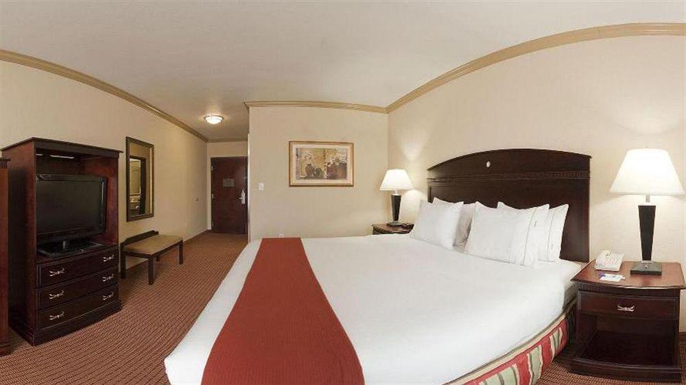 Holiday Inn Express & Suites Wharton By Ihg Dış mekan fotoğraf