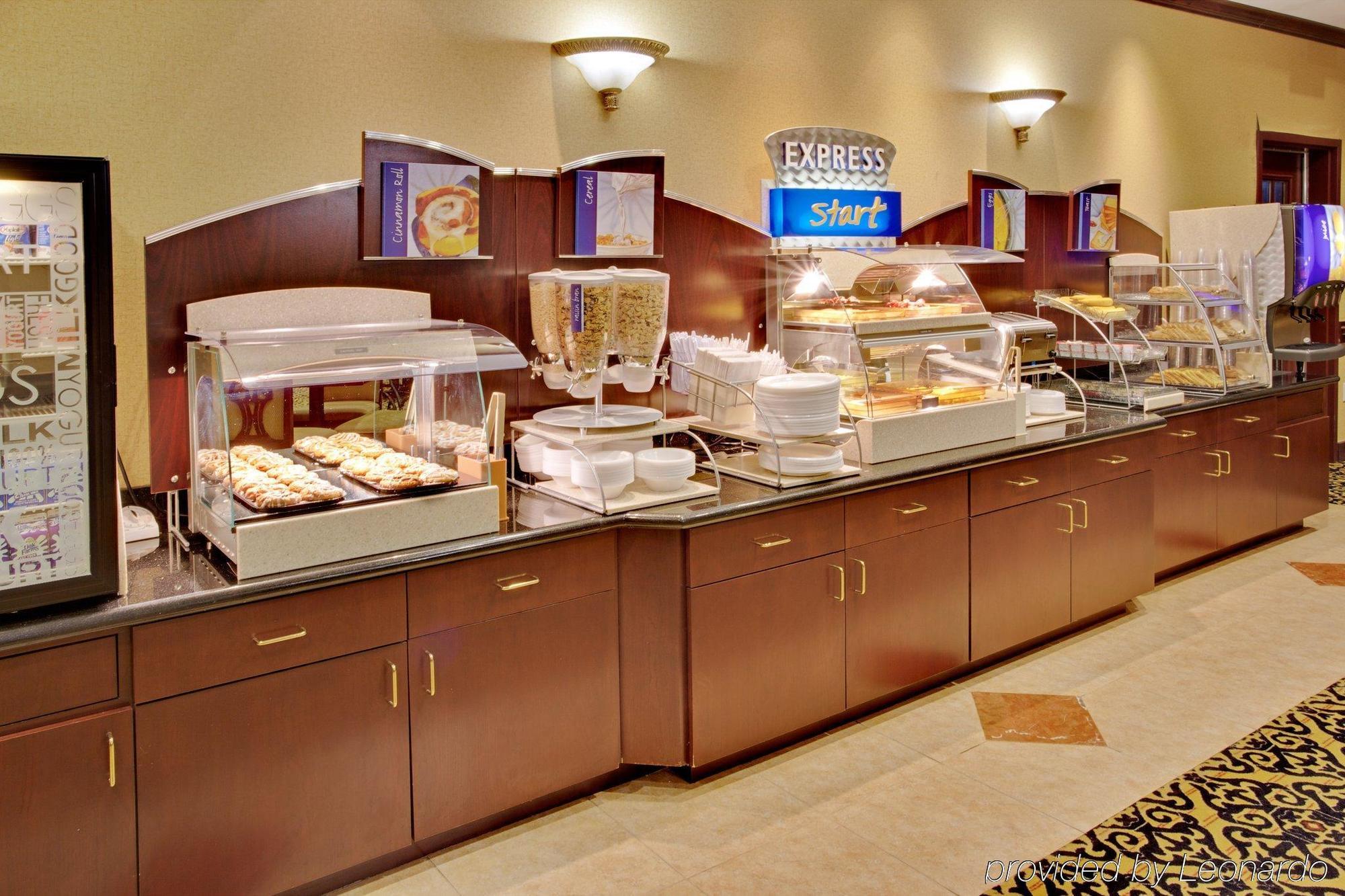 Holiday Inn Express & Suites Wharton By Ihg Restoran fotoğraf
