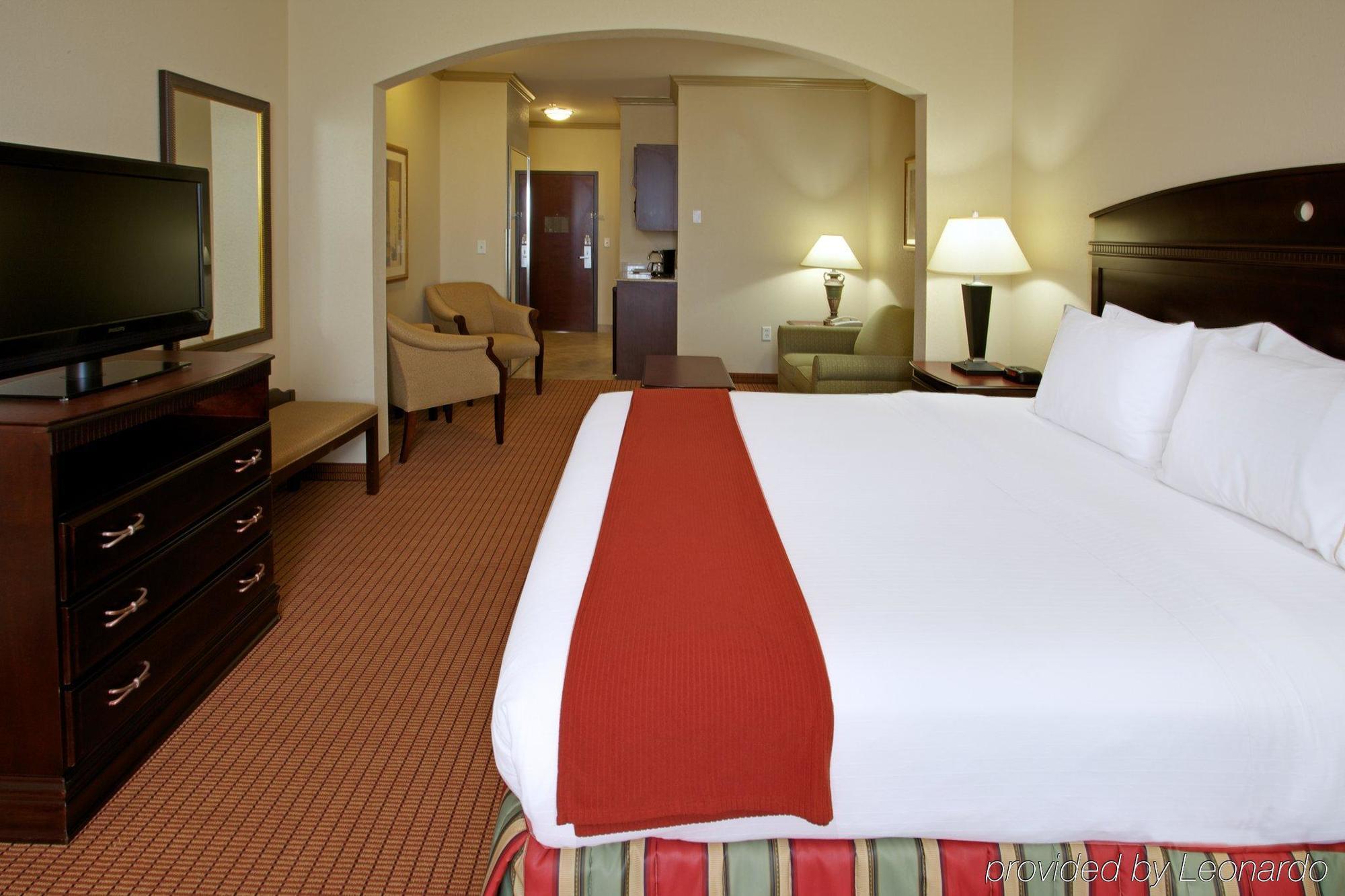 Holiday Inn Express & Suites Wharton By Ihg Oda fotoğraf