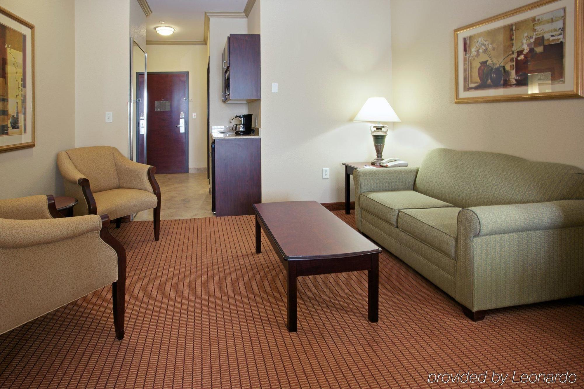 Holiday Inn Express & Suites Wharton By Ihg Oda fotoğraf