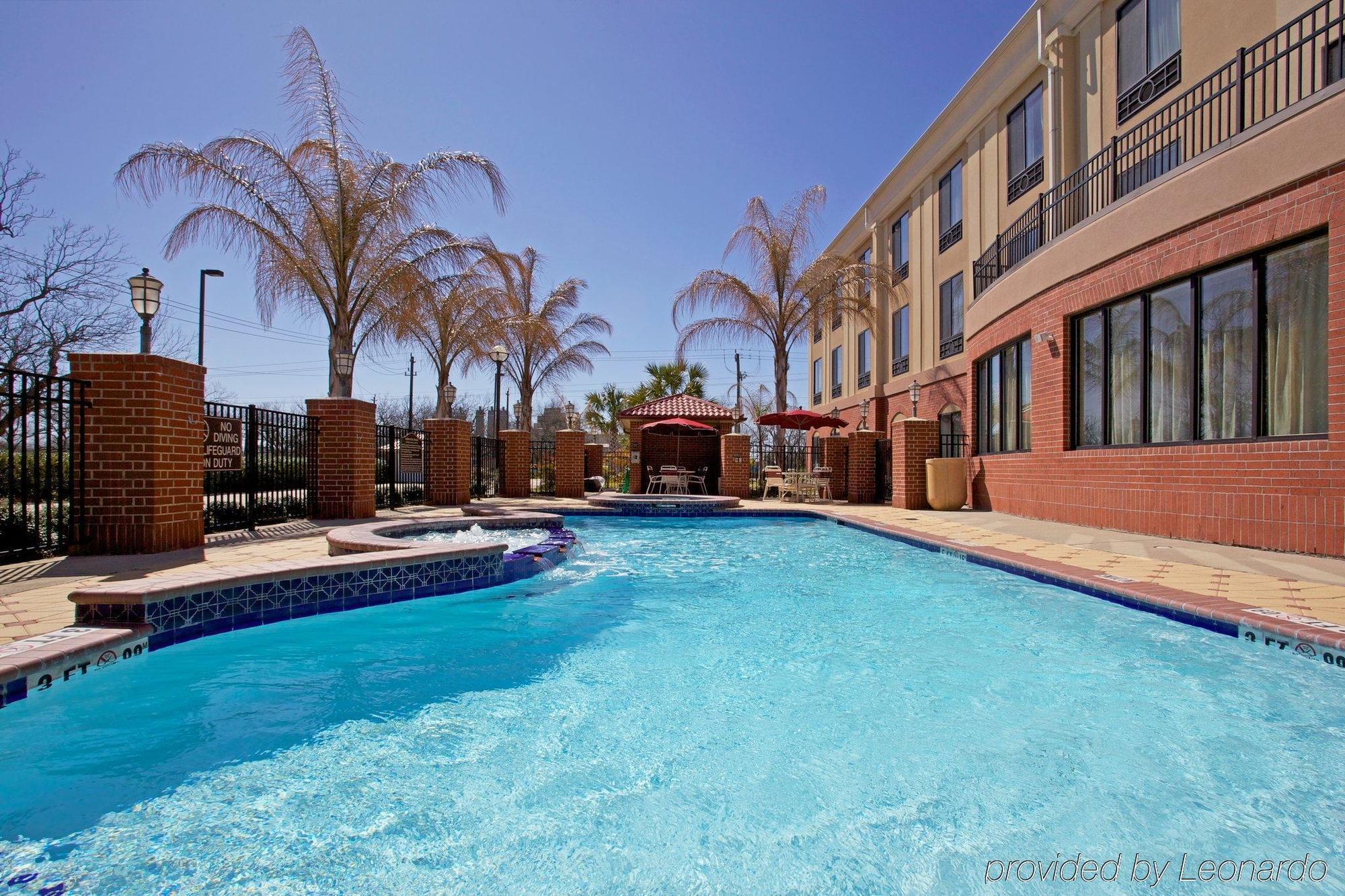 Holiday Inn Express & Suites Wharton By Ihg Konforlar fotoğraf