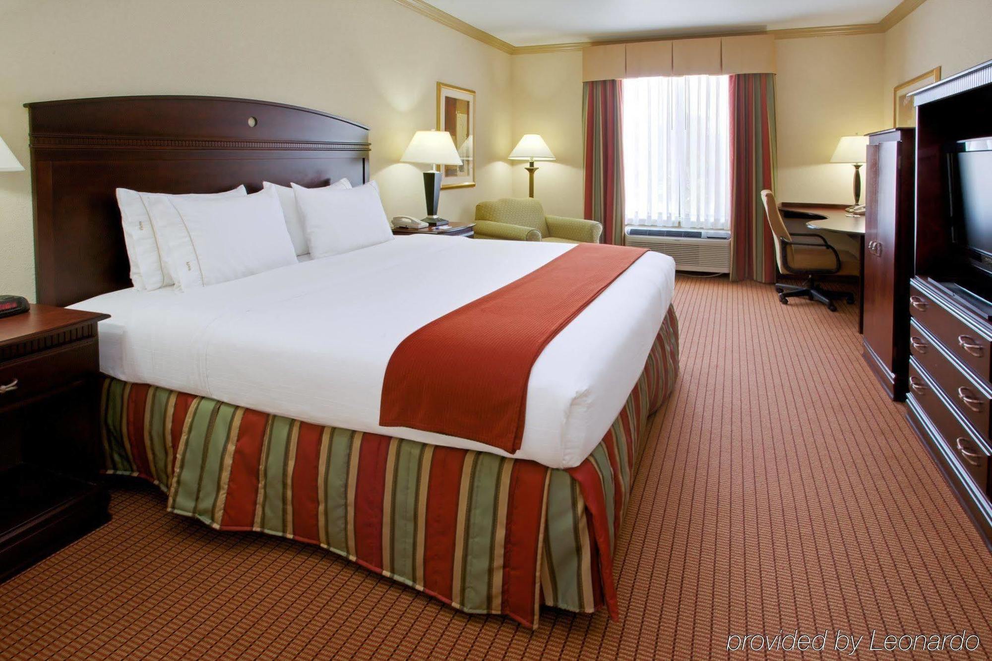 Holiday Inn Express & Suites Wharton By Ihg Dış mekan fotoğraf