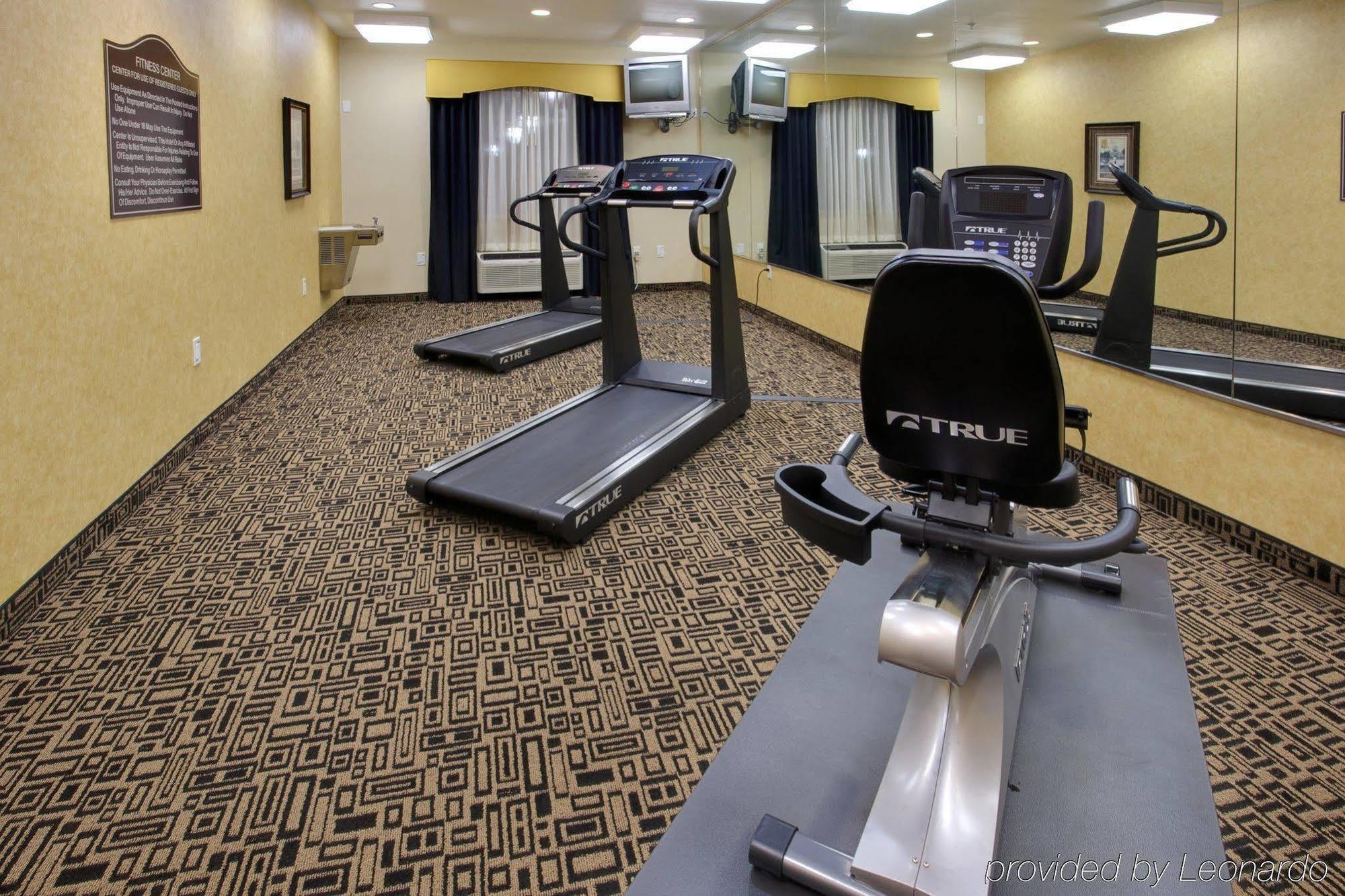 Holiday Inn Express & Suites Wharton By Ihg Konforlar fotoğraf